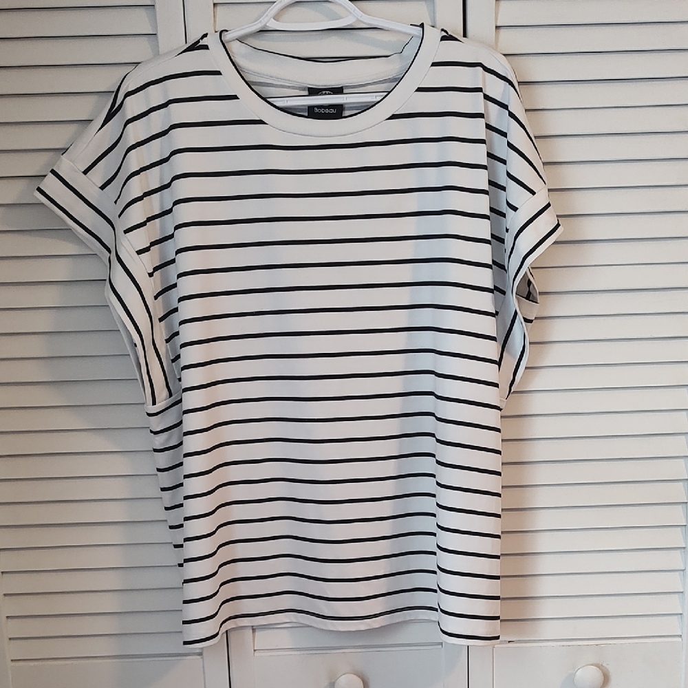 bobeau White Tee with Black Stripes - Short Sleeve